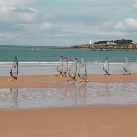 Residence Hotel De La Plage Saint-Gilles-Croix-de-Vie Exteriér fotografie